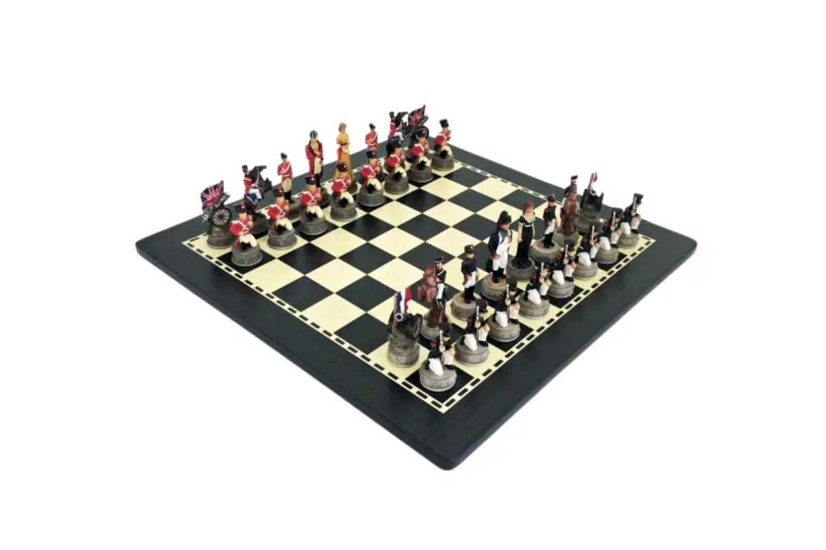 Set di Scacchi Battaglia di Waterloo con Scacchiera in Legno