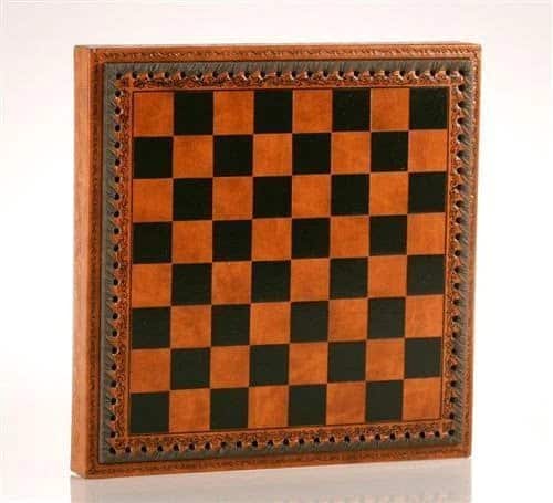 Set di Scacchi a Tema Guerra di Troia - Pezzi Dipinti a Mano e Scacchiera in Similpelle 48x48cm - immagine 9