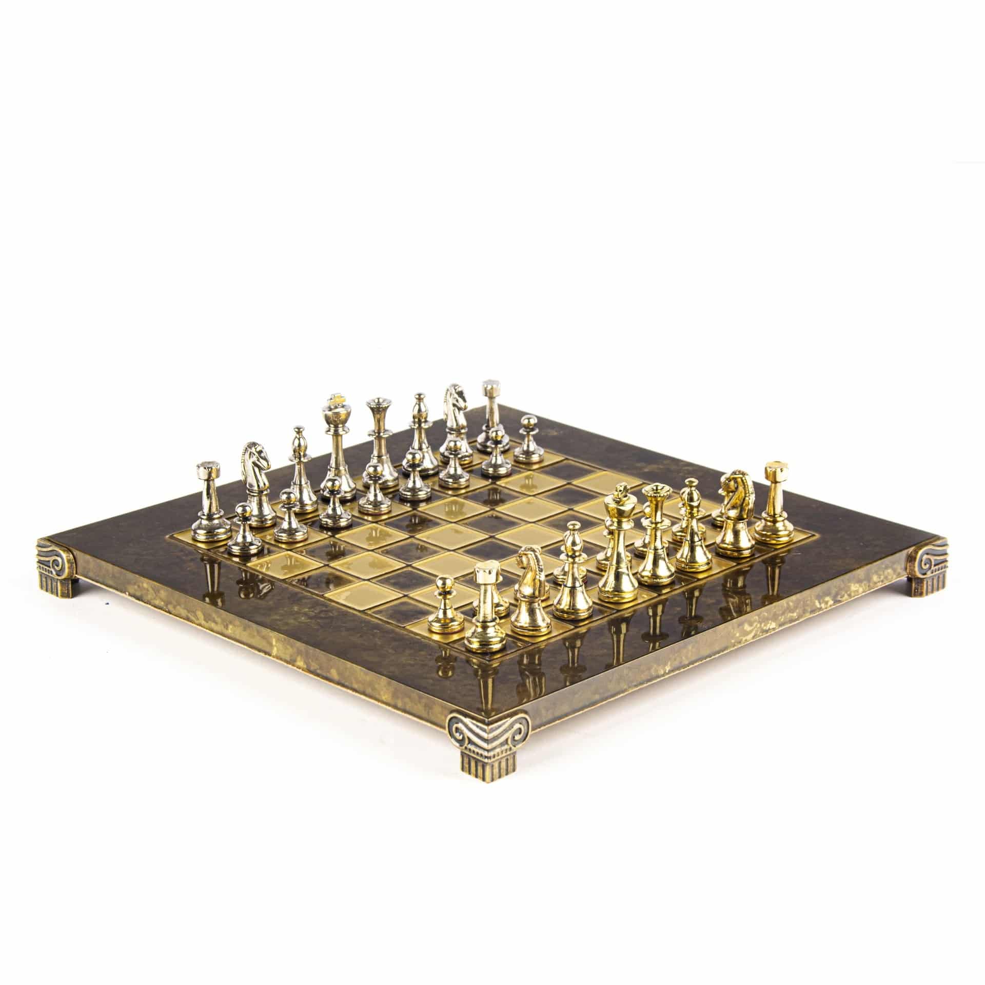 Piccolo Set di Scacchi Staunton in Metallo Argento e Oro con Scacchiera su Piedistallo in Metallo e Scatola Portapezzi - immagine 5