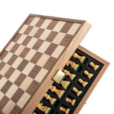 Alternative view of Set di Scacchi e Scacchiera in Legno di Noce e Rovere con Vano Portapezzi