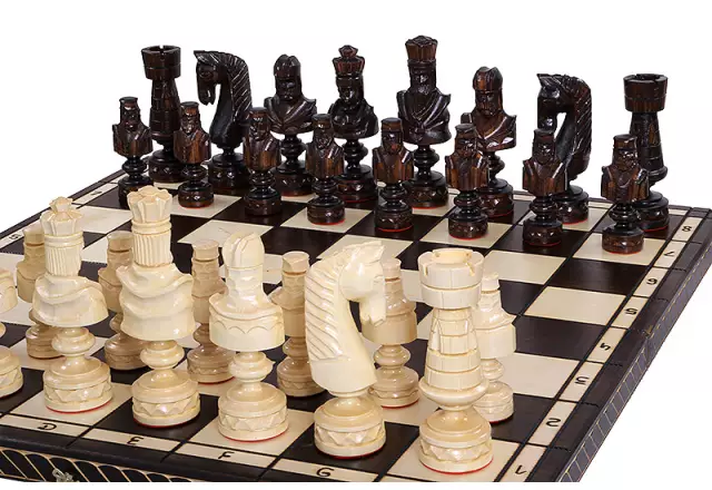 Jeu d’Echecs Geant en Bois "César" 85 x 85 cm avec Rangement