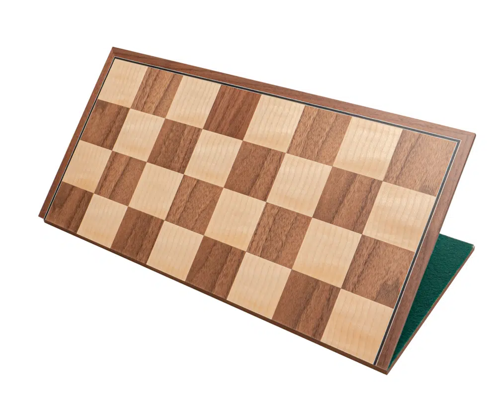 Ensemble d’Echecs Staunton Conquest – Pièces en Bois et Echiquier Pliant en Bois de Noyer et Erable