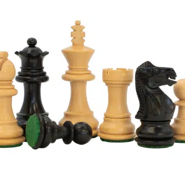 Pièces du jeu d'échecs Kingsclere, élégantes et raffinées