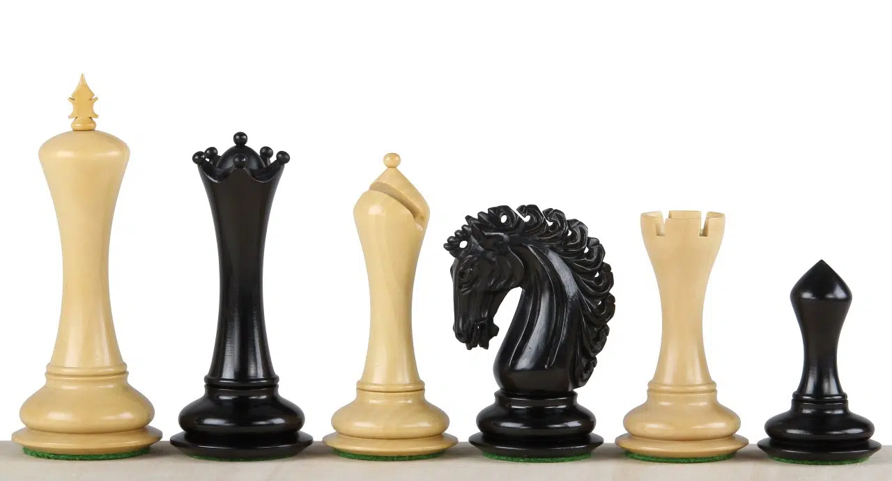Composition unique des pièces d'Échecs Empire Ébène 4,25" en noir et clair, vue de côté